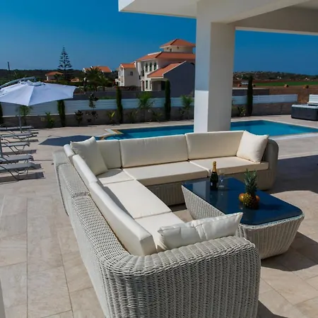 The Secret To Enjoying Your 5 Star With Private Pool & Hot Tub, Protaras 1510 *