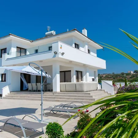 The Secret To Enjoying Your 5 Star With Private Pool & Hot Tub, Protaras 1510 Βίλα *